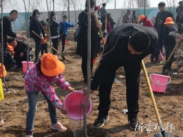 临沂第九实验小学开展“感恩三月 爱满校园”主